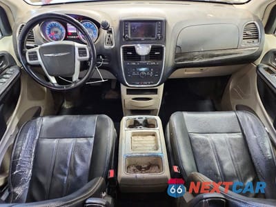 Zdjęcie 8 z 13 samochodu: 2014 CHRYSLER TOWN & COUNTRY TOURING VIN:2C4RC1BG7ER358689 - miniatura