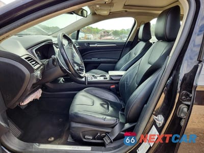 Zdjęcie 7 z 12 samochodu: 2020 FORD FUSION TITANIUM VIN:3FA6P0D91LR174619 - miniatura