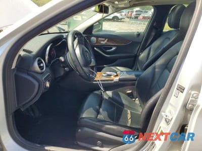 Zdjęcie 7 z 12 samochodu: 2015 MERCEDES-BENZ C 300 4MATIC VIN:55SWF4KBXFU002104 - miniatura