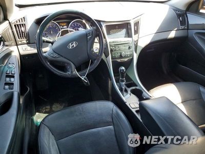 Zdjęcie 8 z 12 samochodu: 2014 HYUNDAI SONATA LIMITED 2.0T VIN:5NPEC4AB2EH845415 - miniatura