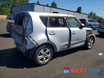 Trzecie zdjęcie samochodu z tyłu: 2017 KIA SOUL BASE VIN:KNDJN2A26H7455648 - miniatura