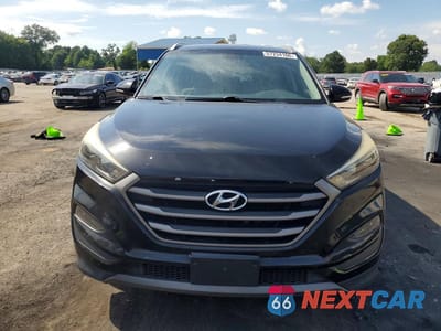 Piąte zdjęcie samochodu w środku: 2016 HYUNDAI TUCSON SPORT VIN:KM8J3CA24GU121755 - miniatura