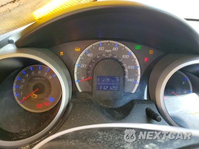 Zdjęcie 9 z 14 samochodu: 2013 HONDA FIT VIN:JHMGE8H3XDC030199 - miniatura