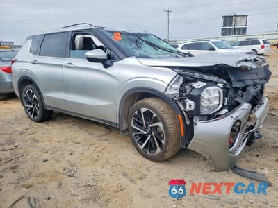 Czwarte zdjęcie samochodu z boku: 2024 MITSUBISHI OUTLANDER SE VIN:JA4J4VA85RZ023688 - miniatura