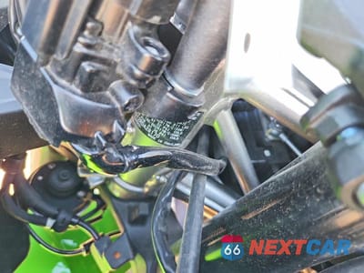 Zdjęcie 9 z 9 samochodu: 2024 KAWASAKI ZX400 S VIN:ML5ZXCS12RDA28170 - miniatura