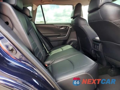 Zdjęcie 11 z 13 samochodu: 2021 TOYOTA RAV4 XLE PREMIUM VIN:2T3C1RFV9MW118146 - miniatura