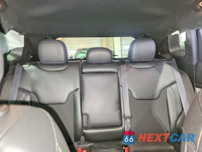 Zdjęcie 10 z 14 samochodu: 2025 JEEP COMPASS LATITUDE VIN:3C4NJDBN0ST597532 - miniatura