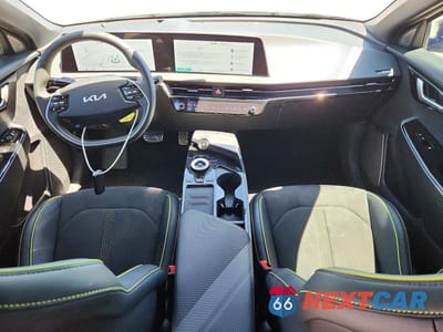Zdjęcie 8 z 13 samochodu: 2023 KIA EV6 GT VIN:KNDC5DLE2P5125091 - miniatura