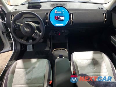 Zdjęcie 8 z 13 samochodu: 2025 MINI COUNTRYMAN S ALL4 VIN:WMZ23GA02S7R98623 - miniatura