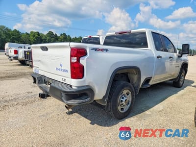 Trzecie zdjęcie samochodu z tyłu: 2022 CHEVROLET SILVERADO K2500 HEAVY DUTY VIN:1GC5YLE71NF286452 - miniatura