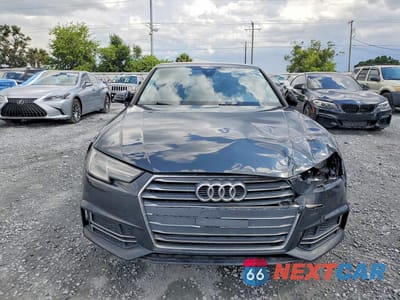Piąte zdjęcie samochodu w środku: 2018 AUDI A4 PREMIUM VIN:WAUKMAF43JN019978 - miniatura
