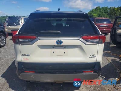 Zdjęcie 6 z 13 samochodu: 2020 TOYOTA RAV4 XSE VIN:JTMEWRFV3LD551144 - miniatura