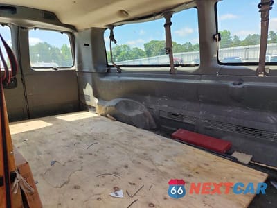 Zdjęcie 10 z 13 samochodu: 2011 CHEVROLET EXPRESS G3500 LT VIN:1GAZG1FG5B1161964 - miniatura