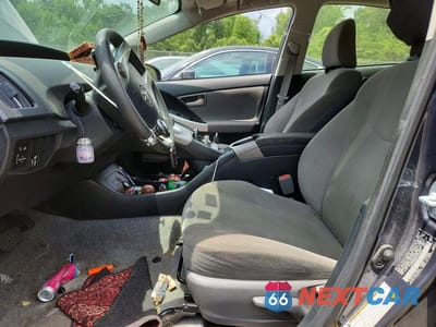 Zdjęcie 7 z 12 samochodu: 2015 TOYOTA PRIUS TWO VIN:JTDKN3DU8F0406027 - miniatura