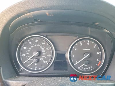 Zdjęcie 9 z 12 samochodu: 2010 BMW 328 XI SULEV VIN:WBAPK5C50AA647679 - miniatura