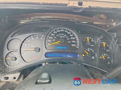 Zdjęcie 9 z 12 samochodu: 2004 CHEVROLET SILVERADO C2500 HEAVY DUTY VIN:1GCHC23U54F182060 - miniatura