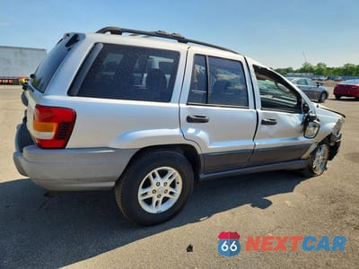 Trzecie zdjęcie samochodu z tyłu: 2004 JEEP GRAND CHEROKEE LAREDO VIN:1J4GW48S44C208567 - miniatura