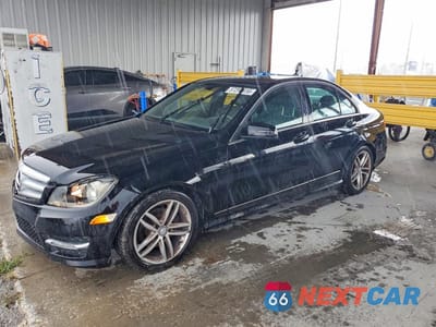 2013 MERCEDES-BENZ C 250 WDDGF4HBXDR298476 - główne zdjęcie licytacji z USA - miniatura