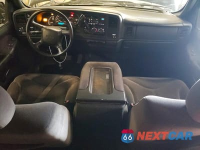 Zdjęcie 8 z 12 samochodu: 2002 GMC NEW SIERRA K1500 VIN:2GTEK19VX21130850 - miniatura