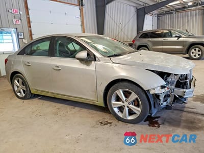 Czwarte zdjęcie samochodu z boku: 2013 CHEVROLET CRUZE LT VIN:1G1PE5SB5D7229811 - miniatura