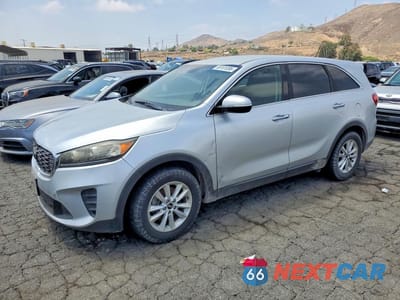 2019 KIA SORENTO LX V6 5XYPG4A54KG490709 - główne zdjęcie licytacji z USA - miniatura