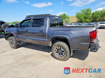 Drugie zdjęcie samochodu z przodu: 2019 TOYOTA TACOMA SR V6 VIN:5TFCZ5AN1KX169674 - miniatura