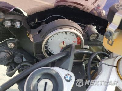 Zdjęcie 7 z 9 samochodu: 2010 BMW S 1000 RR VIN:WB1051705AZV40824 - miniatura