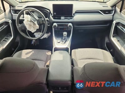 Zdjęcie 8 z 13 samochodu: 2023 TOYOTA RAV4 HYBRID XLE VIN:JTMRWRFV1PD186762 - miniatura
