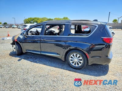 Drugie zdjęcie samochodu z przodu: 2018 CHRYSLER PACIFICA TOURING L PLUS VIN:2C4RC1EG1JR149924 - miniatura