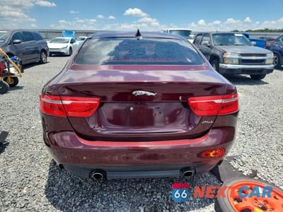 Zdjęcie 6 z 12 samochodu: 2017 JAGUAR XE VIN:SAJAR4BG9HA972697 - miniatura
