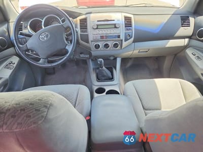 Zdjęcie 8 z 12 samochodu: 2005 TOYOTA TACOMA ACCESS CAB VIN:5TETX22N95Z113403 - miniatura