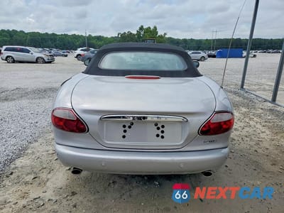 Zdjęcie 6 z 12 samochodu: 2003 JAGUAR XK8 VIN:SAJDA42C632A33563 - miniatura