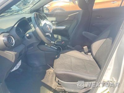 Zdjęcie 7 z 13 samochodu: 2018 NISSAN KICKS SV VIN:3N1CP5CUXJL543786 - miniatura