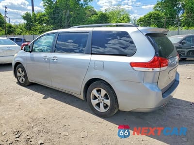 Drugie zdjęcie samochodu z przodu: 2011 TOYOTA SIENNA LE VIN:5TDKK3DC2BS171079 - miniatura