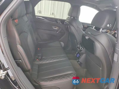 Zdjęcie 11 z 14 samochodu: 2024 BENTLEY BENTAYGA VIN:SJAAC2ZVXJC018884 - miniatura