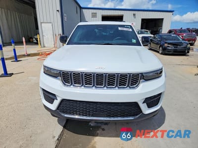 Piąte zdjęcie samochodu w środku: 2025 JEEP GRAND CHEROKEE LAREDO VIN:1C4RJGAG4SC322618 - miniatura