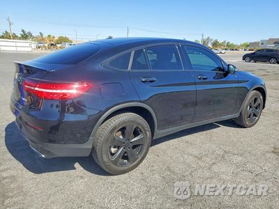 Trzecie zdjęcie samochodu z tyłu: 2019 MERCEDES-BENZ GLC COUPE 300 4MATIC VIN:WDC0J4KB0KF628105 - miniatura