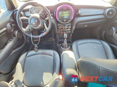 Zdjęcie 8 z 12 samochodu: 2018 MINI COOPER VIN:WMWXU1C59J2F80578 - miniatura