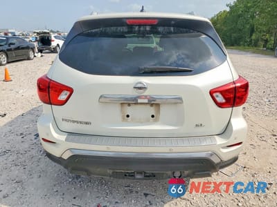 Zdjęcie 6 z 13 samochodu: 2017 NISSAN PATHFINDER SL VIN:5N1DR2MNXHC656060 - miniatura