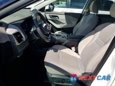 Zdjęcie 7 z 13 samochodu: 2021 NISSAN ROGUE SV VIN:5N1AT3BB3MC845601 - miniatura