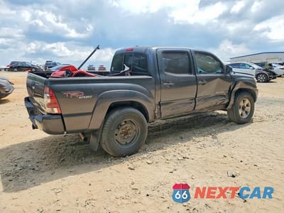 Trzecie zdjęcie samochodu z tyłu: 2010 TOYOTA TACOMA DOUBLE CAB PRERUNNER VIN:3TMJU4GN2AM102772 - miniatura