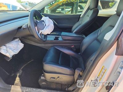 Zdjęcie 7 z 12 samochodu: 2022 TESLA MODEL Y VIN:7SAYGAEE2NF313510 - miniatura