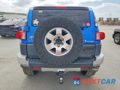 Zdjęcie 6 z 13 samochodu: 2007 TOYOTA FJ CRUISER BASE VIN:JTEBU11F370074735 - miniatura