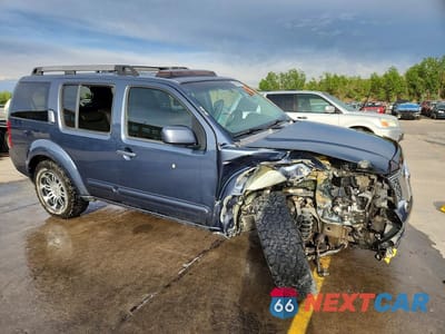 Czwarte zdjęcie samochodu z boku: 2005 NISSAN PATHFINDER XE VIN:5N1AR18W85C754693 - miniatura