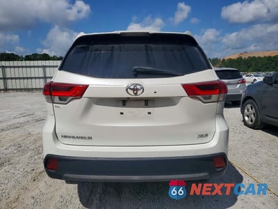 Zdjęcie 6 z 13 samochodu: 2019 TOYOTA HIGHLANDER XLE VIN:5TDKZRFHXKS561497 - miniatura