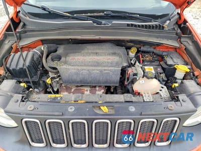 Zdjęcie 11 z 12 samochodu: 2015 JEEP RENEGADE LATITUDE VIN:ZACCJBBT1FPB92920 - miniatura