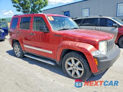 Czwarte zdjęcie samochodu z boku: 2008 JEEP LIBERTY VIN:1J8GN58KX8W188000 - miniatura