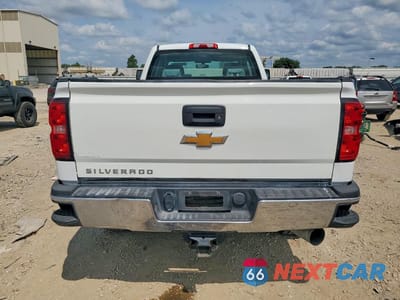 Zdjęcie 6 z 12 samochodu: 2017 CHEVROLET SILVERADO C2500 HEAVY DUTY VIN:1GC2CUEY7HZ388521 - miniatura