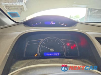 Zdjęcie 9 z 12 samochodu: 2007 HONDA CIVIC DX VIN:2HGFG12227H544713 - miniatura