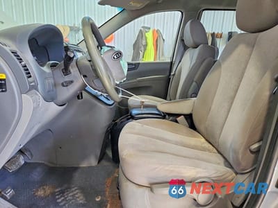Zdjęcie 7 z 13 samochodu: 2010 KIA SEDONA LX VIN:KNDMG4C39A6343348 - miniatura